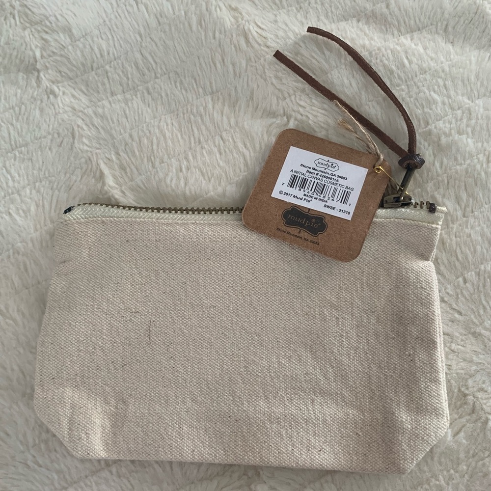 🌟MUDPIE pouch🌟 - Picture 2 of 5